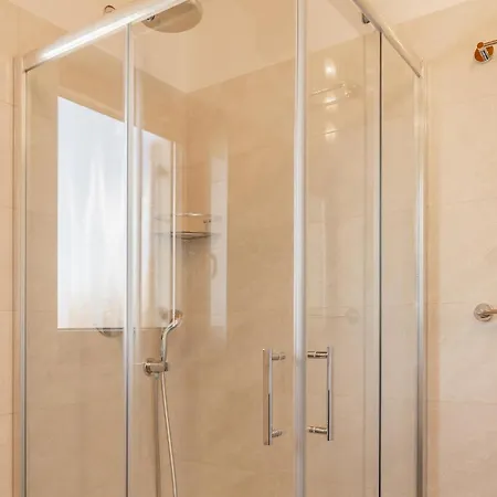 Stunning In Vizinada Будинок відпочинку