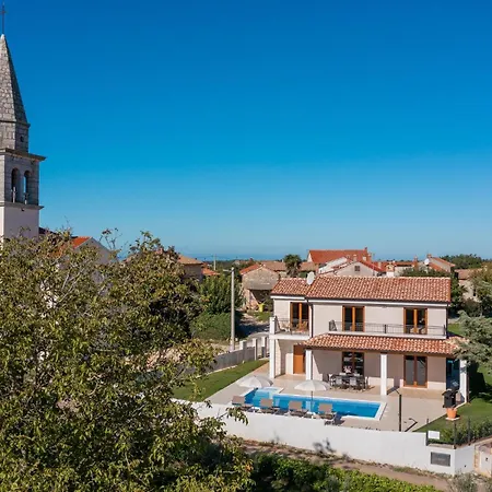 Stunning In Vizinada Σπίτι διακοπών *