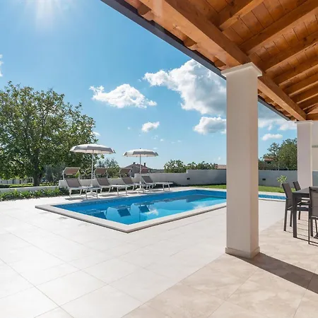 Σπίτι διακοπών Stunning In Vizinada Πούλα