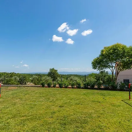 Casa vacanze Stunning In Vizinada With 3 Bedrooms Pola