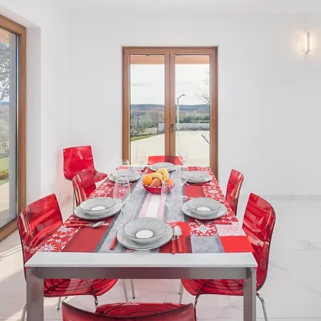Casa vacanze Stunning In Vizinada With 3 Bedrooms Pola