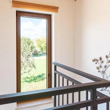 Ferienhaus Stunning In Vizinada