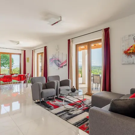 Ferienhaus Stunning In Vizinada *