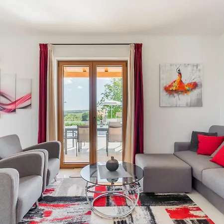 Ferienhaus Stunning In Vizinada